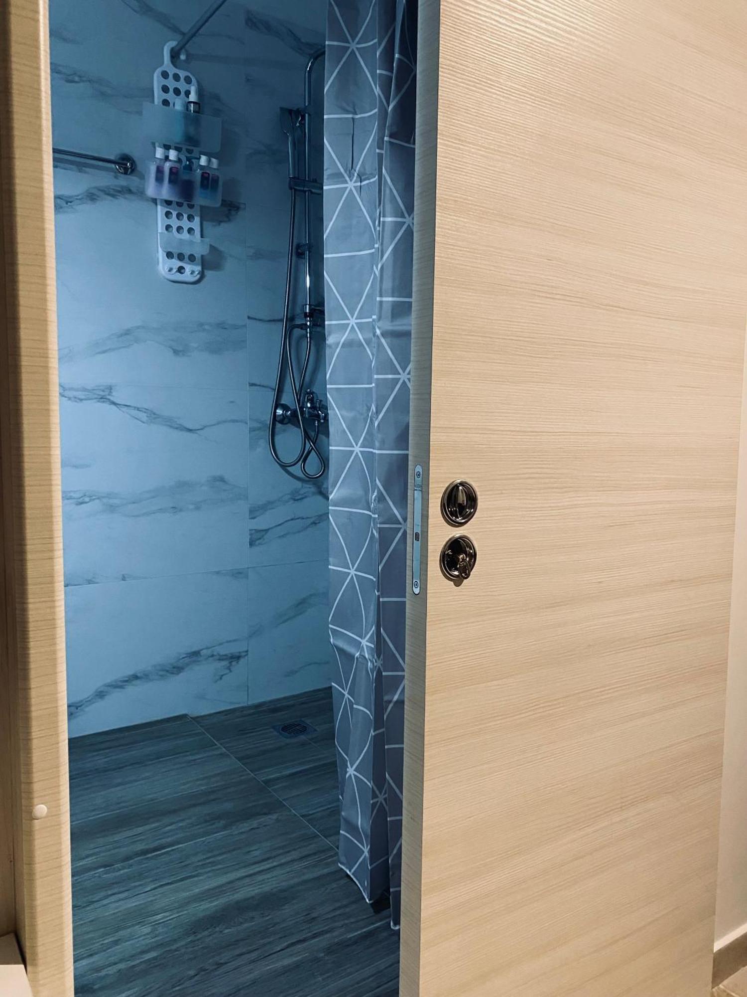 Independent House At Glyfada Apartment Athena Bagian luar foto
