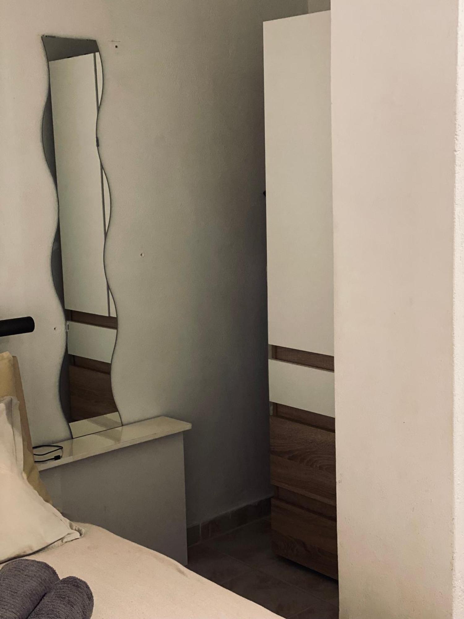 Independent House At Glyfada Apartment Athena Bagian luar foto