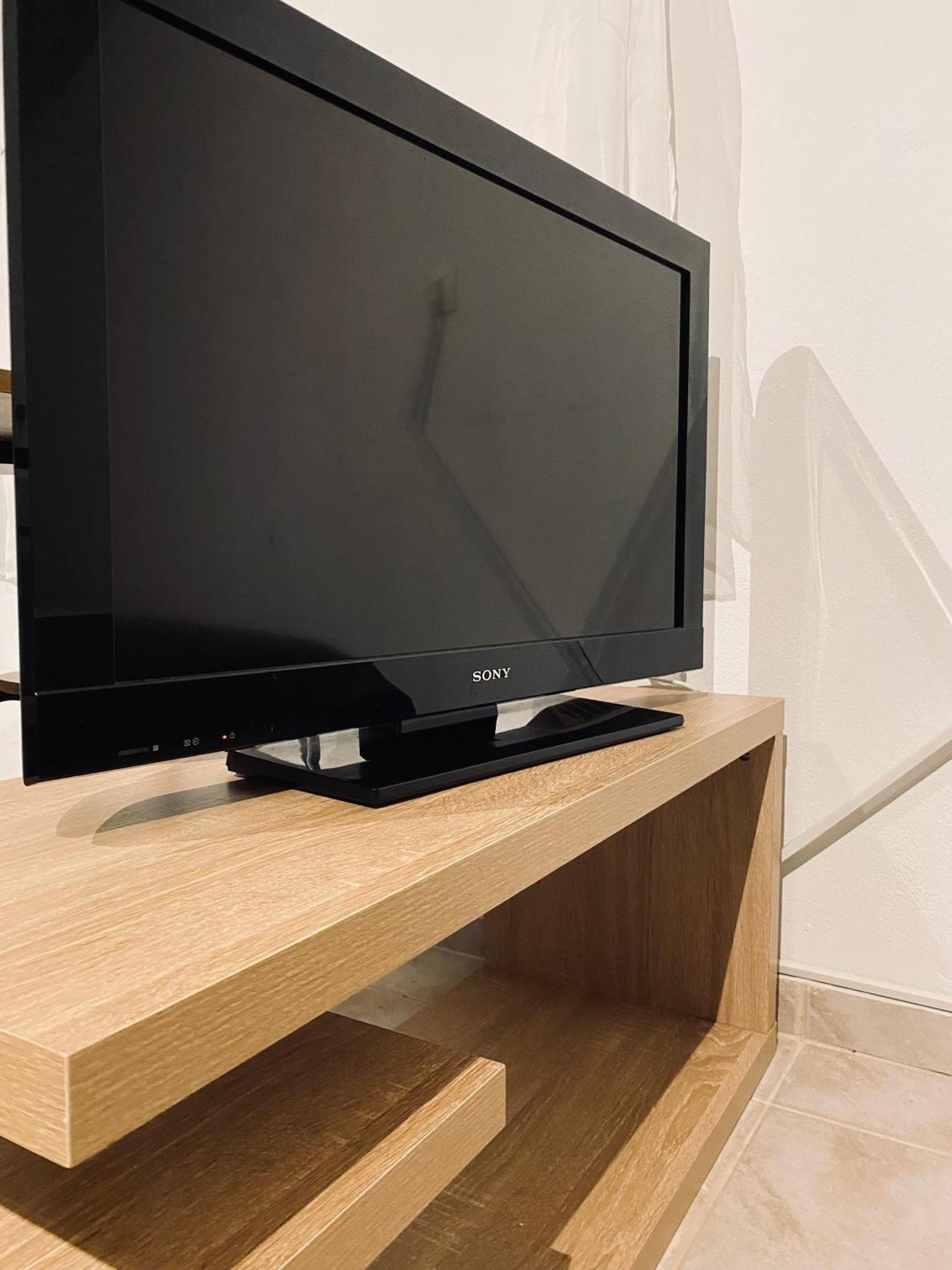 Independent House At Glyfada Apartment Athena Bagian luar foto